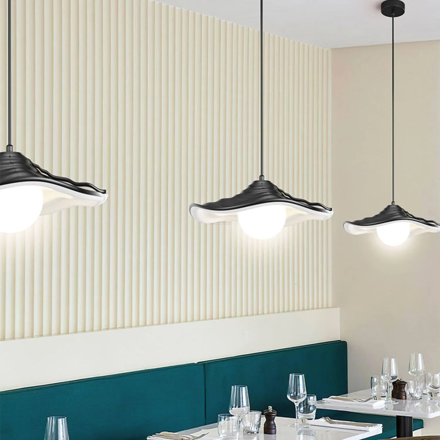 Hat Pendant Light ∅ 11.8″